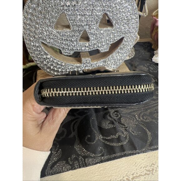 Coach Wallet Zoe Double Buckles Black Jacquard Leather Accordion Zip - Picture 4 of 13